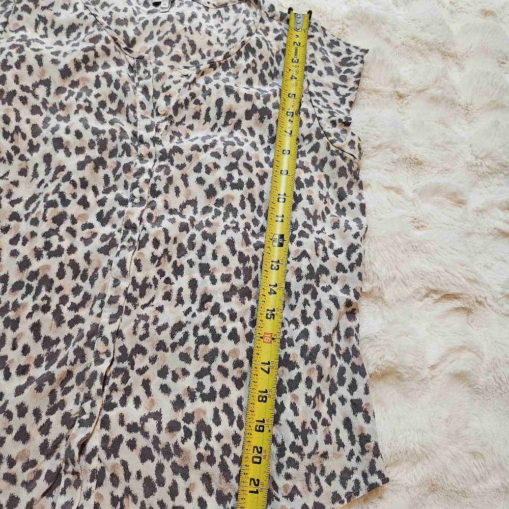 Joie Sheer Leopard Print Blouse Sz M - Picture 5 of 5